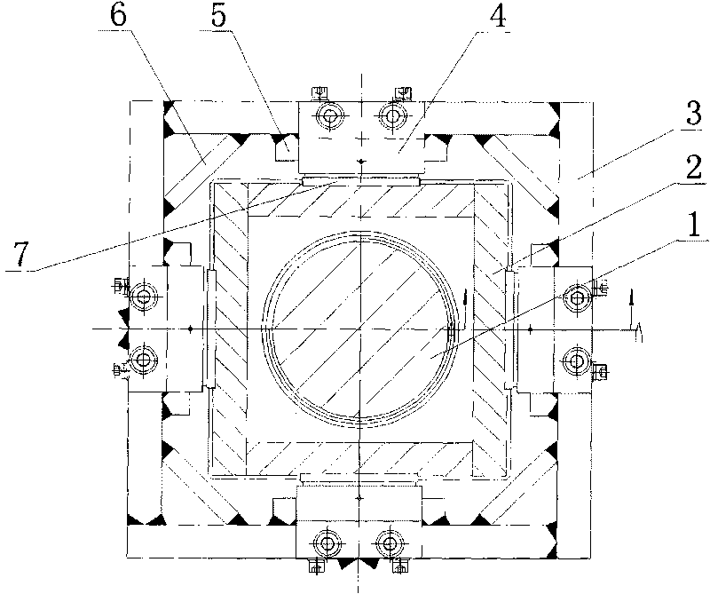 Sliding block guide track structure of four-column hydraulic press