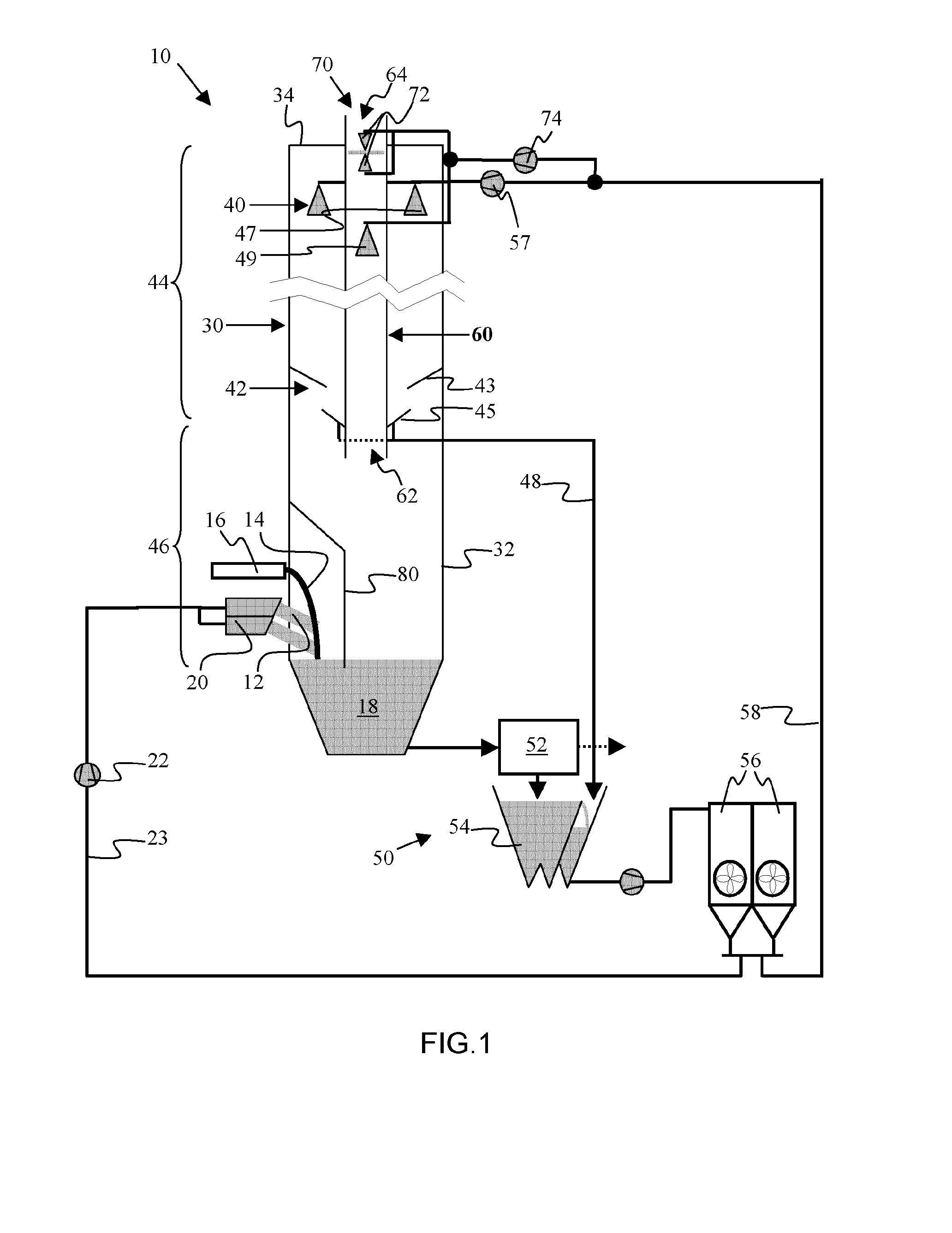 Steam condensation tower for a granulation installation