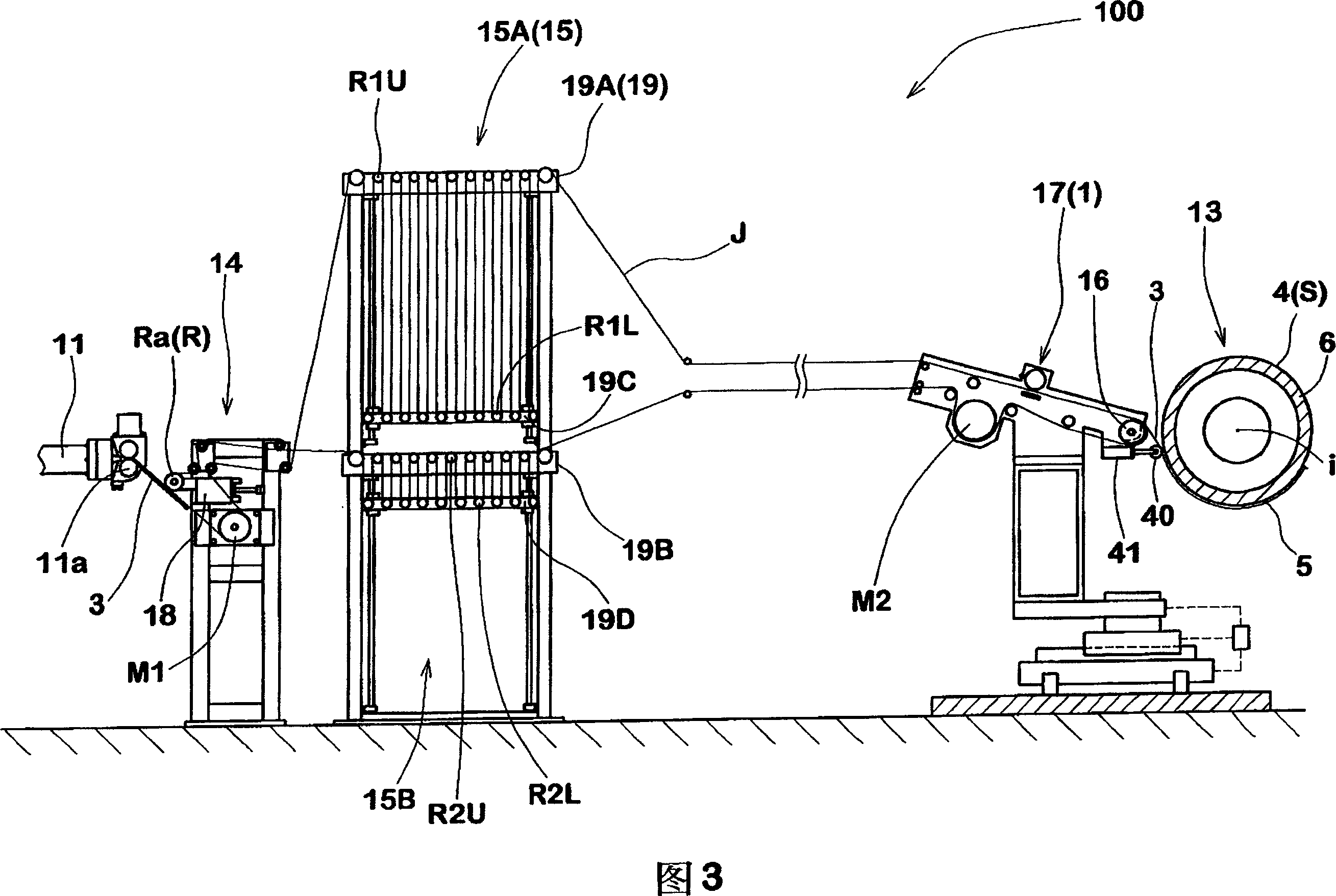 Device to apply rubber tape