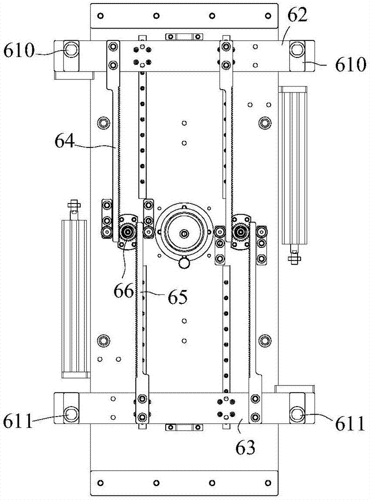 Steel sleeve pressing device for hubs