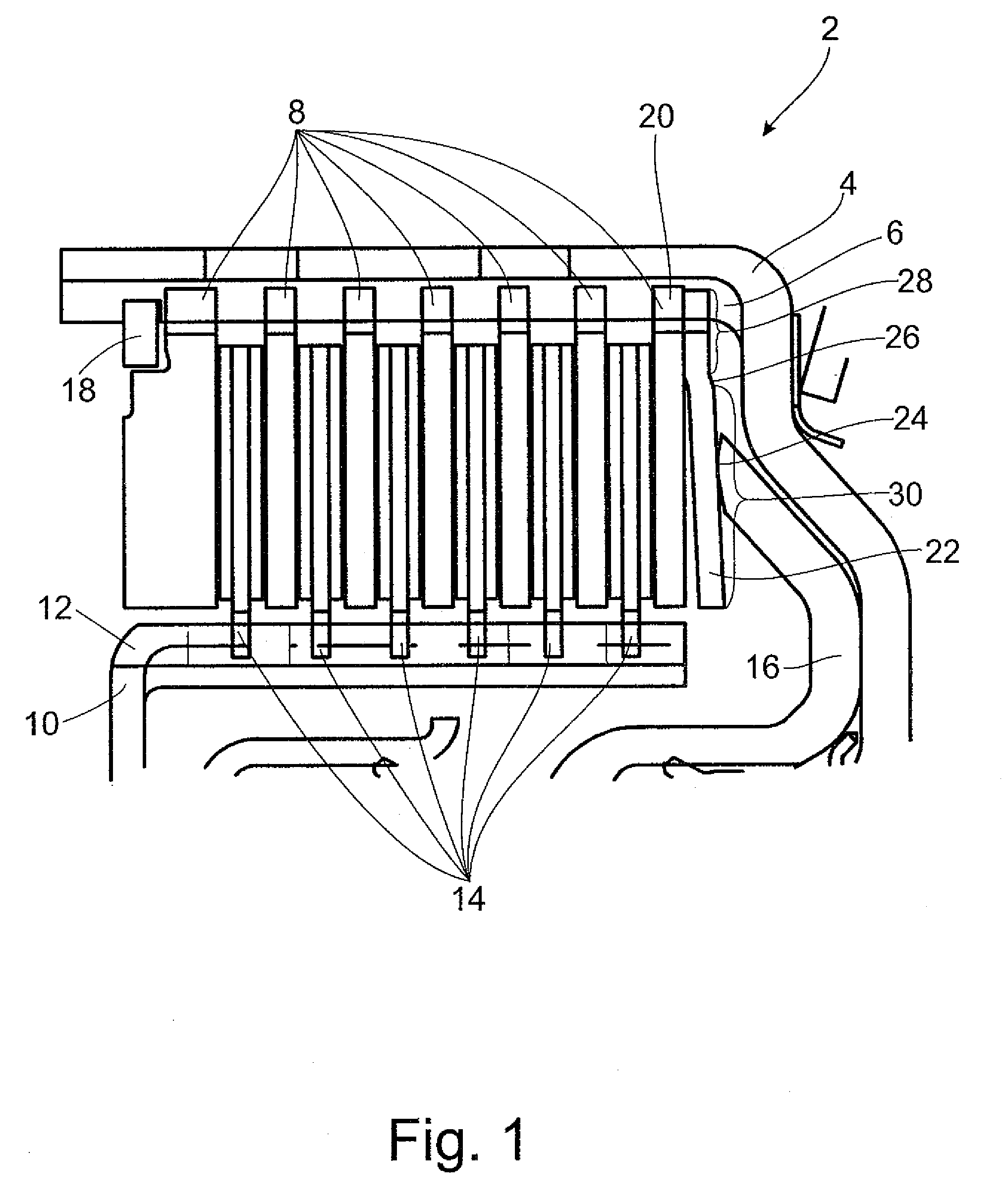 Multiple-disk clutch with resilient element