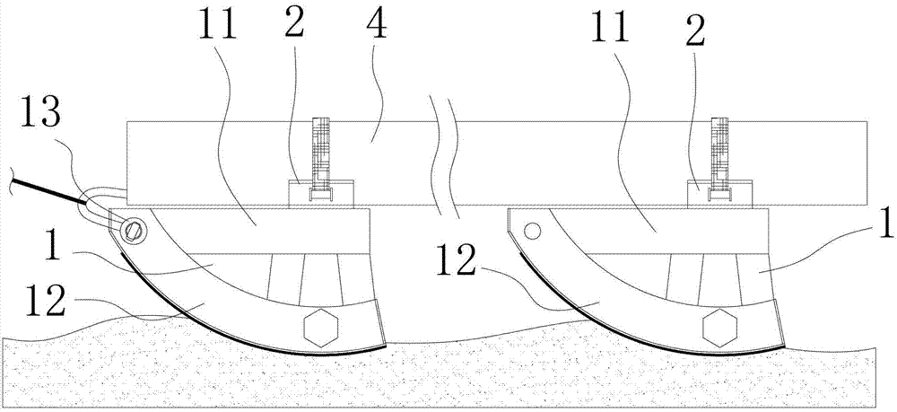 Pipeline transportation device used in mountainous region