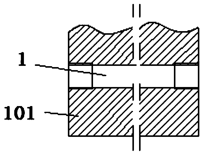 Blade cutting device and containment testing device for aero-engine fan case