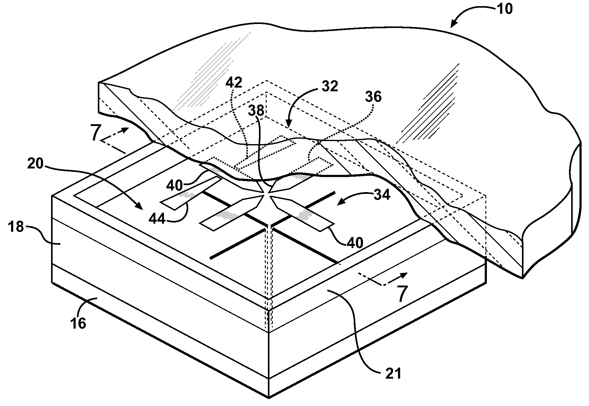 Beam-tilted cross-dipole dielectric antenna