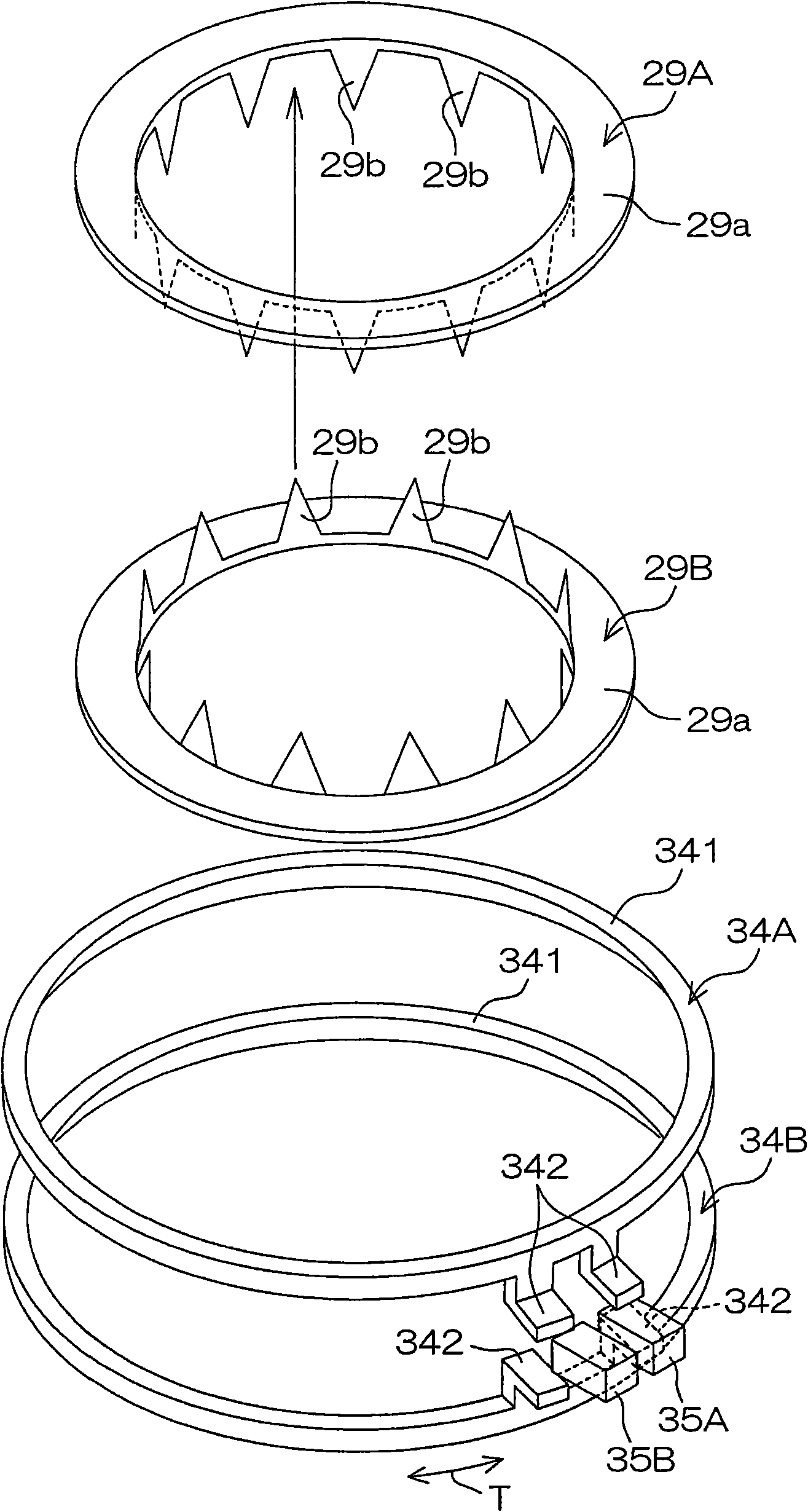 Torque detecting device