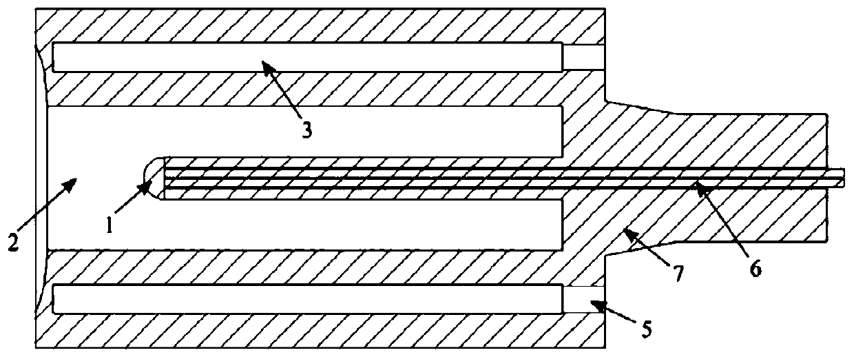 Total temperature probe device with high precision and low self-loss