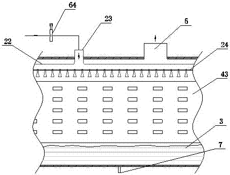 A spray falling film evaporator and its liquid level control method