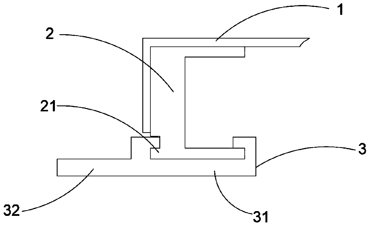 A roof decorative panel and its installation method