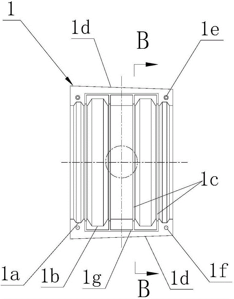 Sealing joint used for connecting bamboo-like prestress plastic pipes and provided with plug boards