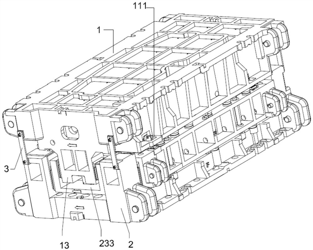 Car body front panel forming die with split type male die