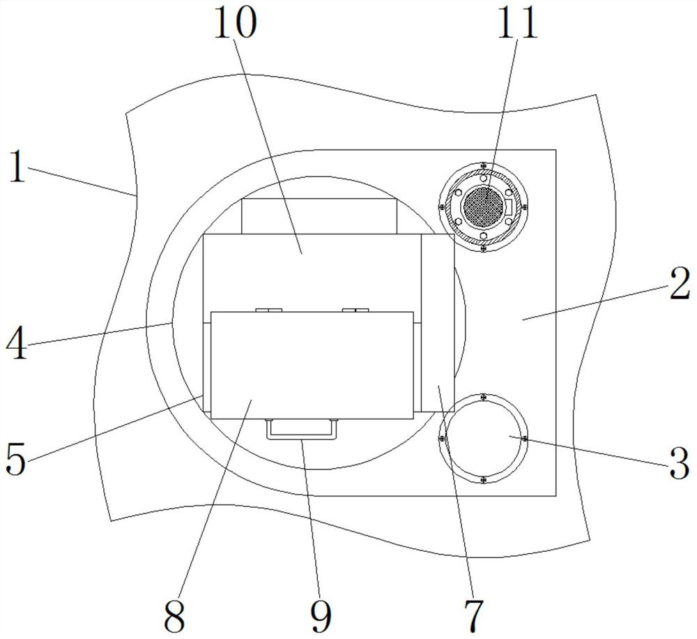 A ship mooring device with position adjustment and rewinding functions