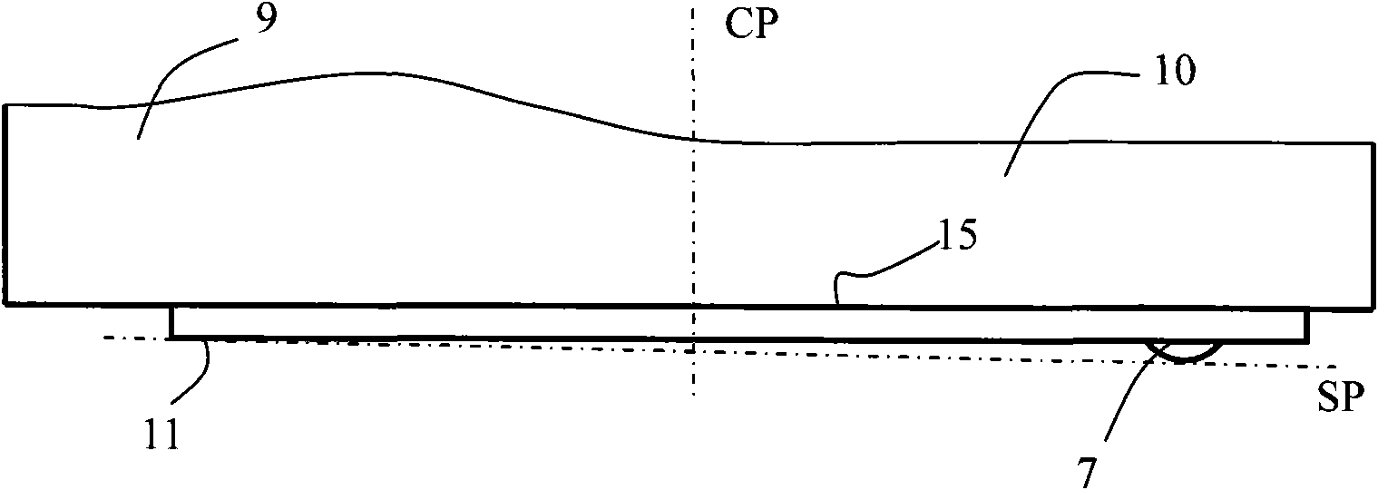 Household appliance and removable storage container capable of being stored in household appliance