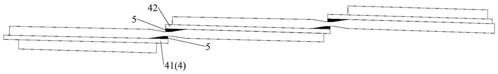 Solder strip for laminated photovoltaic module and laminated photovoltaic module