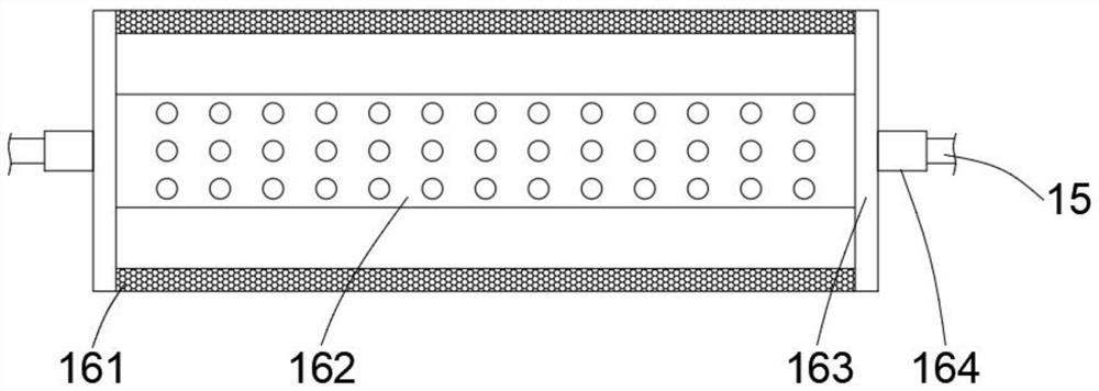 Flame-retardant plywood gluing device and using method thereof