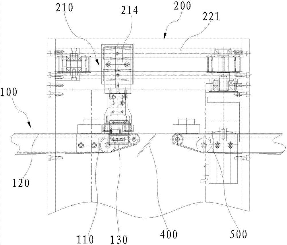 Bottom surface labeling machine