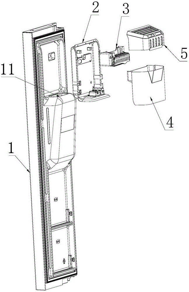 Ice making system on refrigerator door