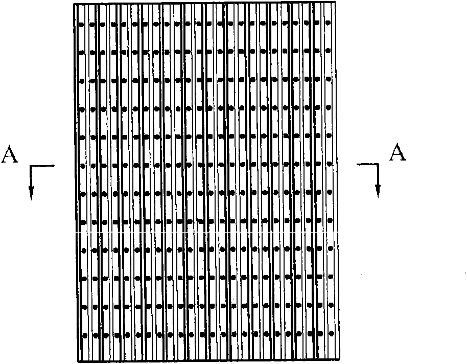 Silicon controlled thyristor device micro slot group composite phase change integrated cooling heat dissipation method and device