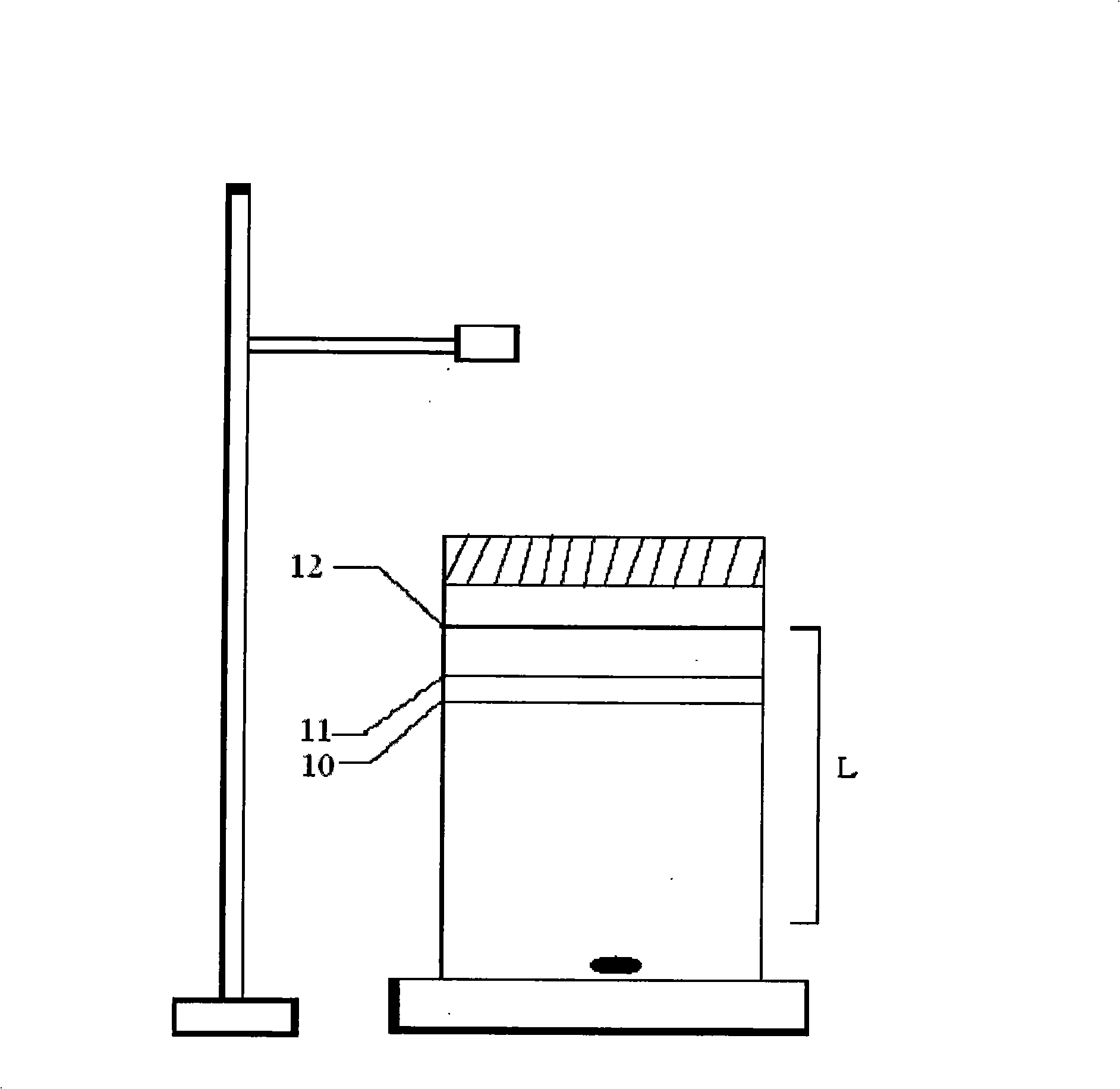 Liquid phase micro- extraction on-line preliminary treatment device for capillary pipe electrophoresis-ampere detector and its usage method