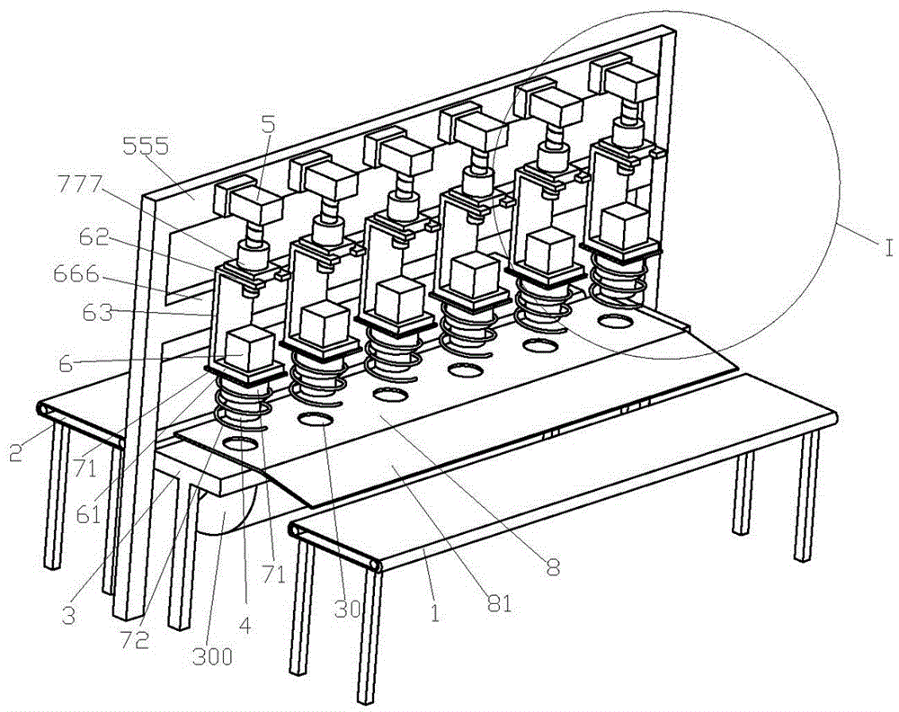 Flexible cushion block punching device