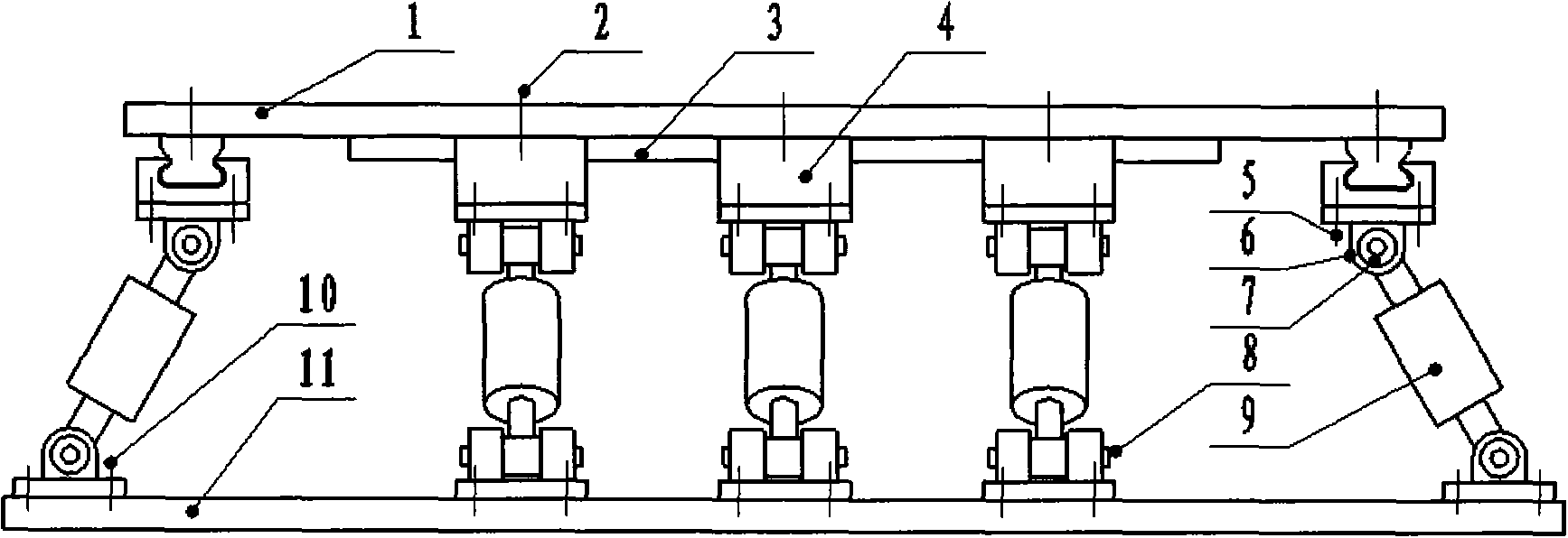 Triaxial vibration-decreasing/vibration-isolating platform of hammer crusher