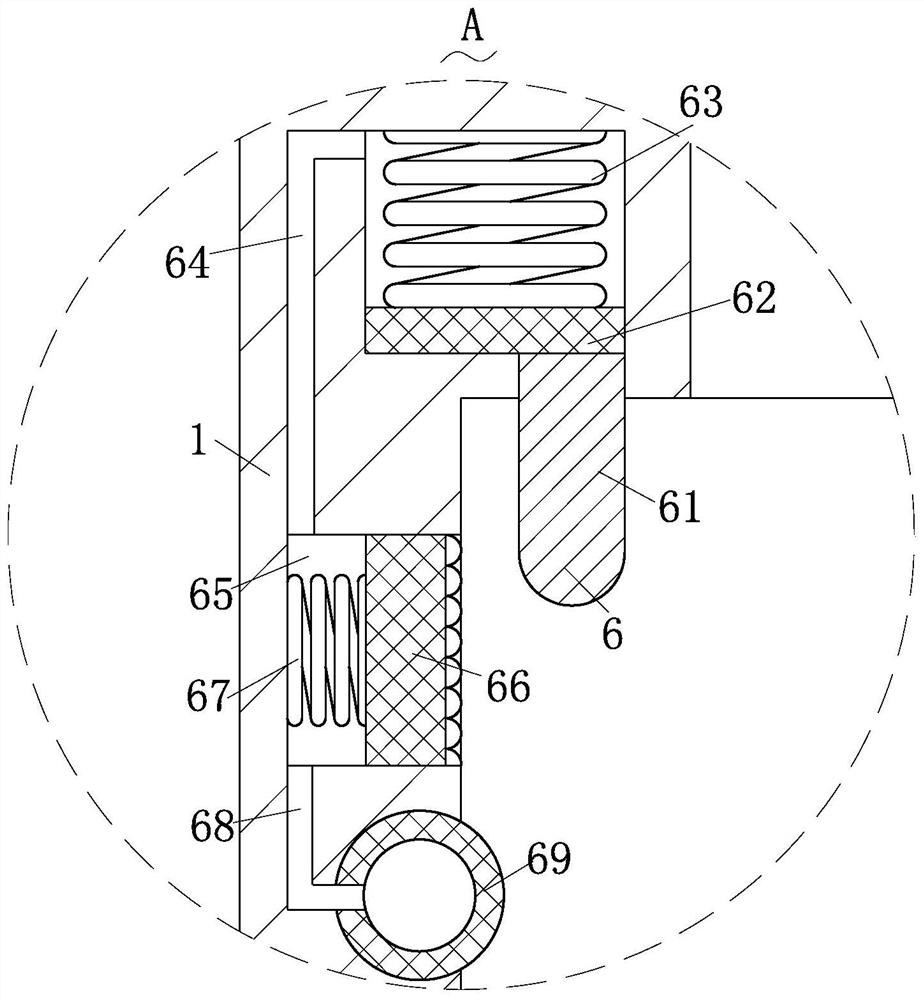 A dehydration tower with anti-clogging