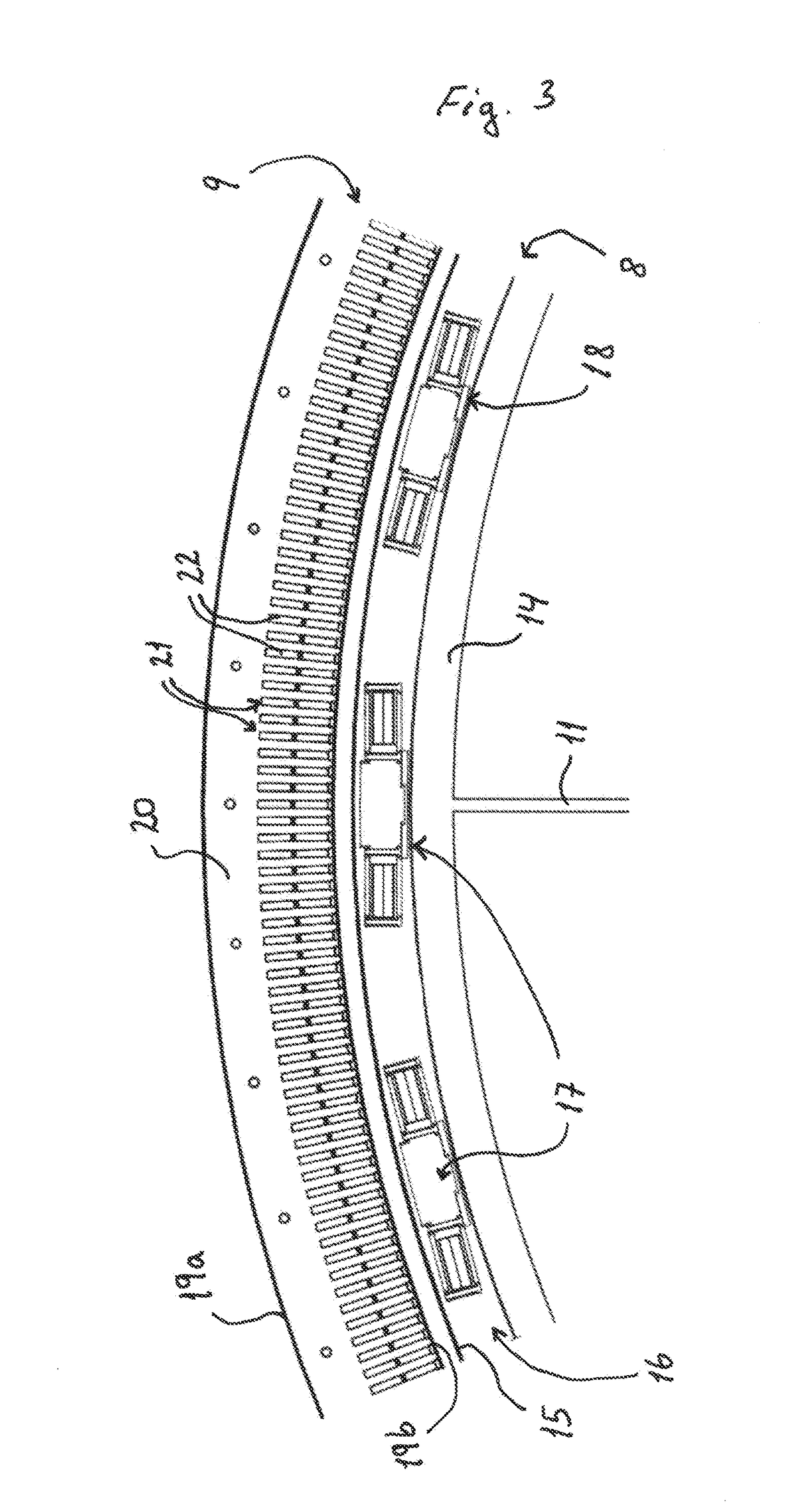 Synchronous Superconductive Rotary Machine Having a Slidable Pole Assembly and Methods Thereof