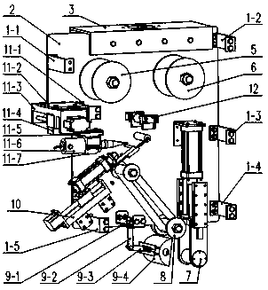 Automatic laying device for prestripping of composite material prepreg tape lining paper