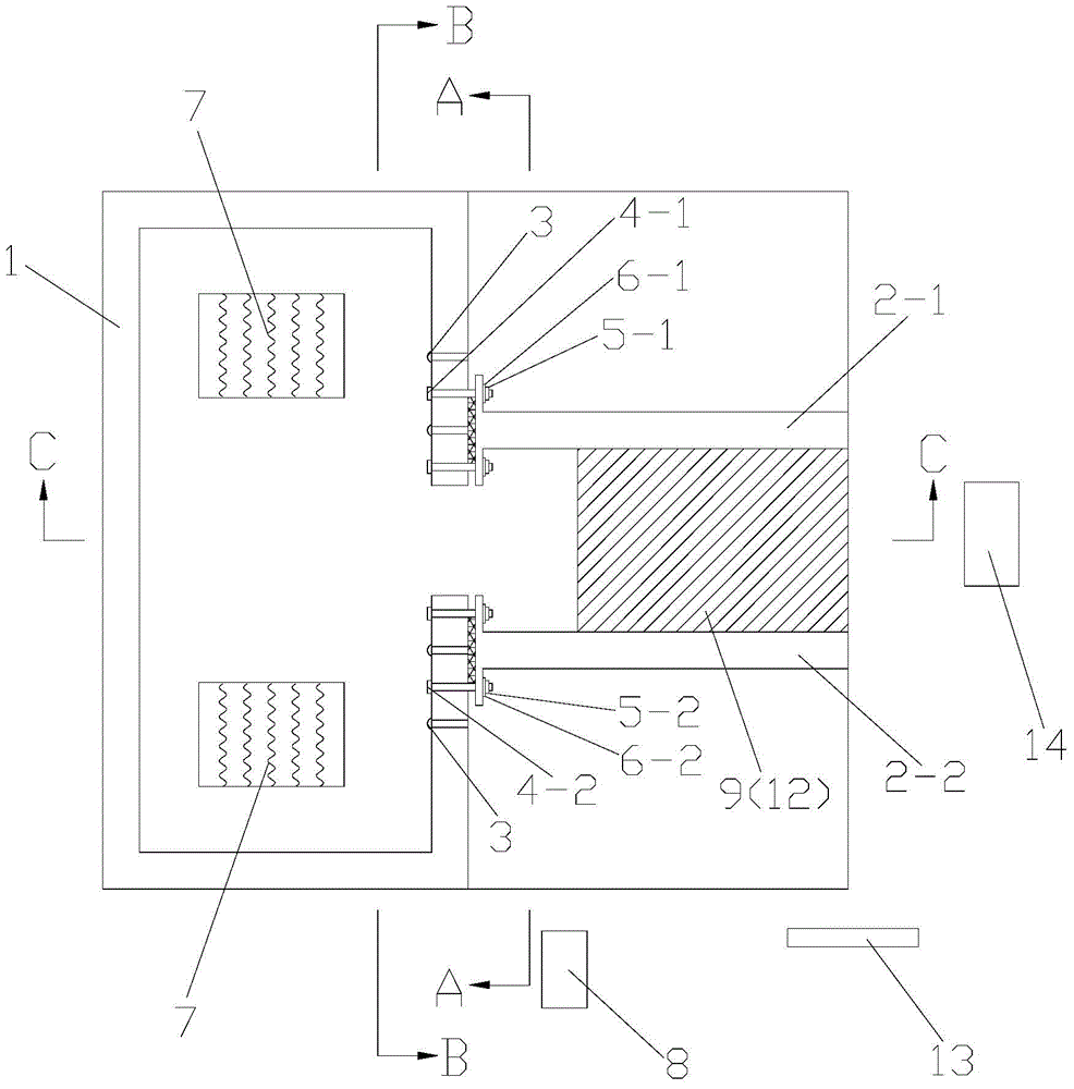 Device and method for testing thermal performance of sintered heat-insulating hollow blocks and external heat-insulating boards