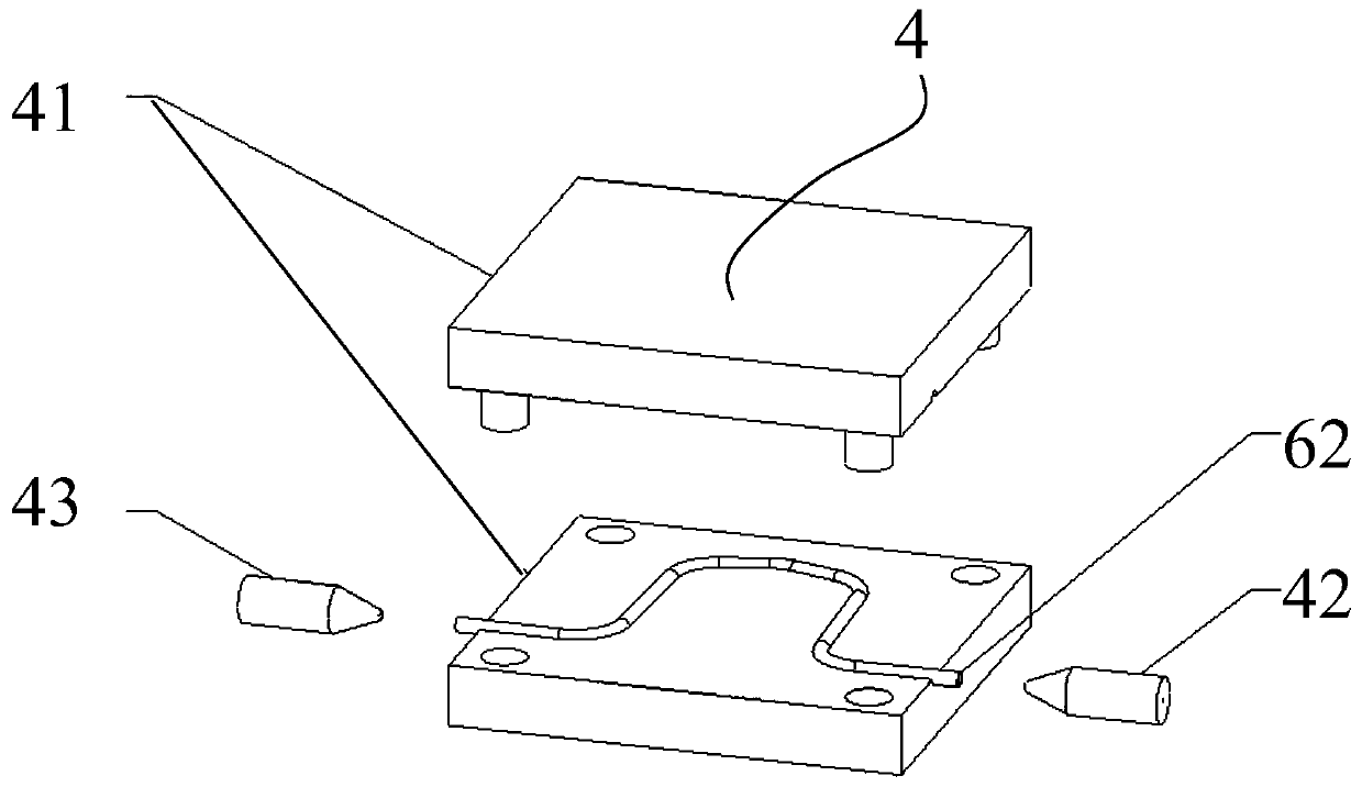 Manufacturing device and method of vibration measuring tube