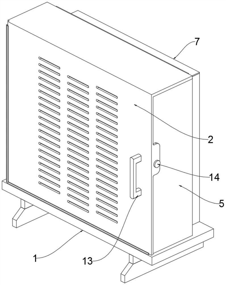 Power distribution cabinet with automatic cooling function