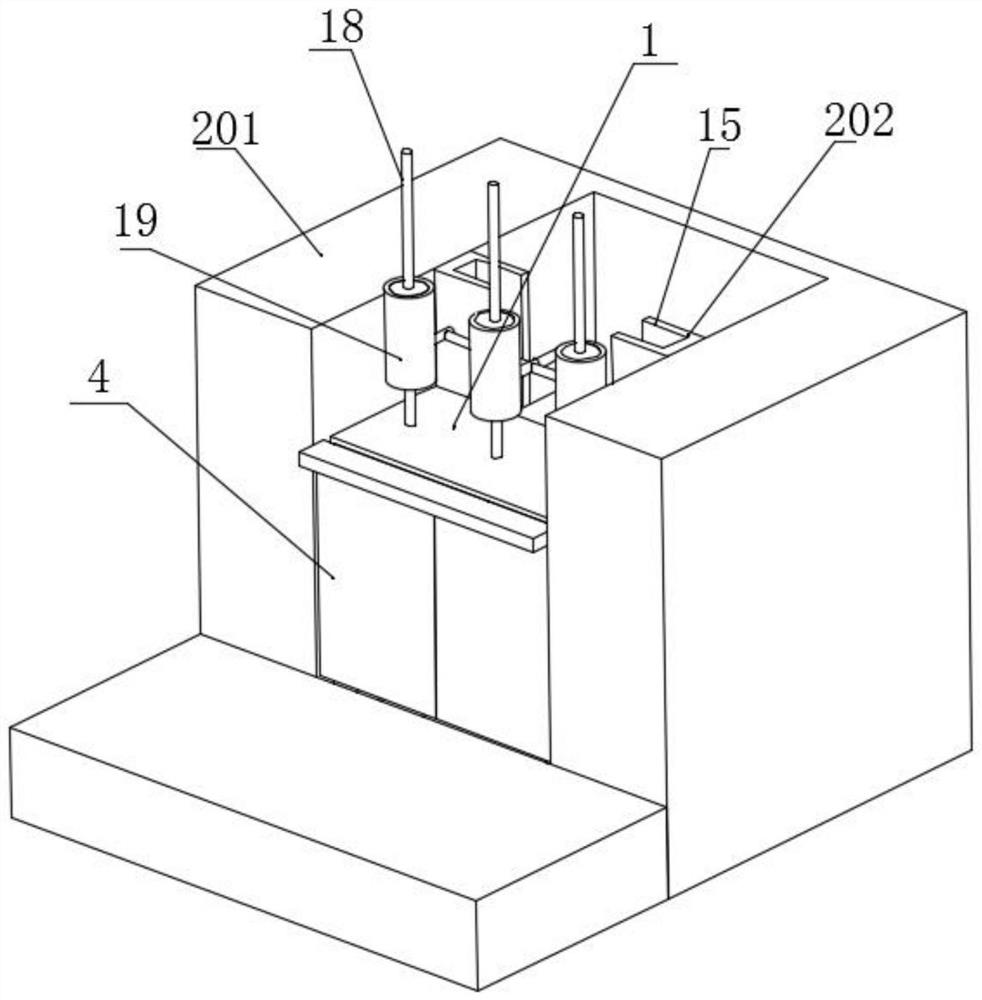 Person elevator capable of resetting and automatically opening door in case of failure