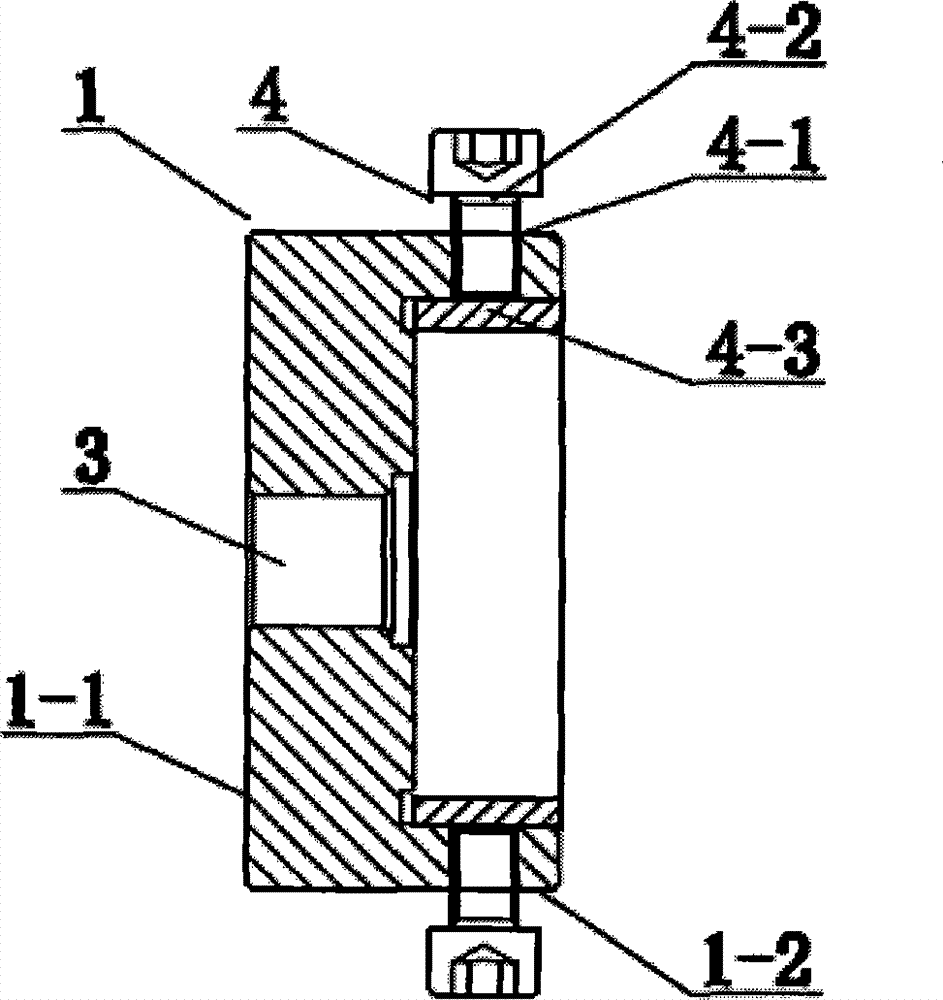 Inner hole re-machining tool for workpieces with asymmetric contours