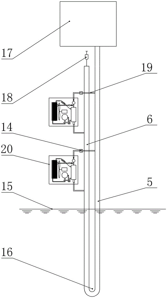 Self-driven low-level-energy heat pump with function of automatic condensate recovery and air conditioning system