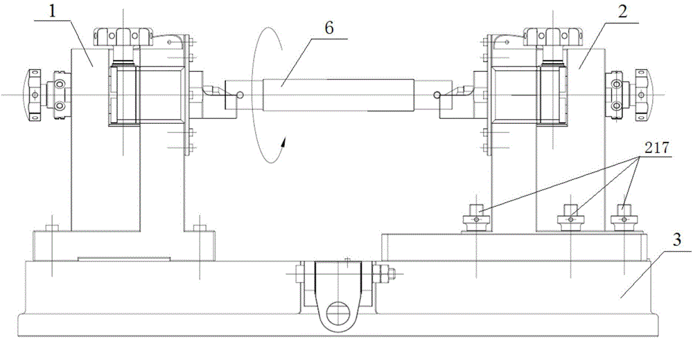 Device for measuring runout of rotating member