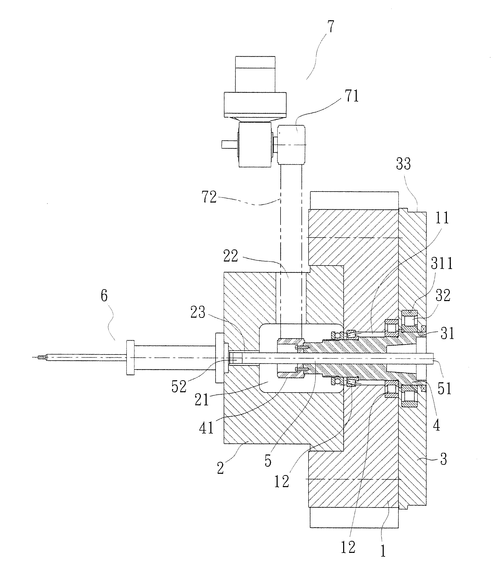 Double color injection machine with shaft and disc