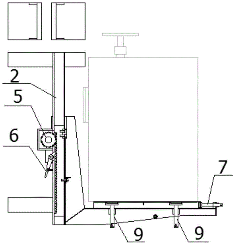 Installation work platform for operating mechanism of outdoor isolating switch