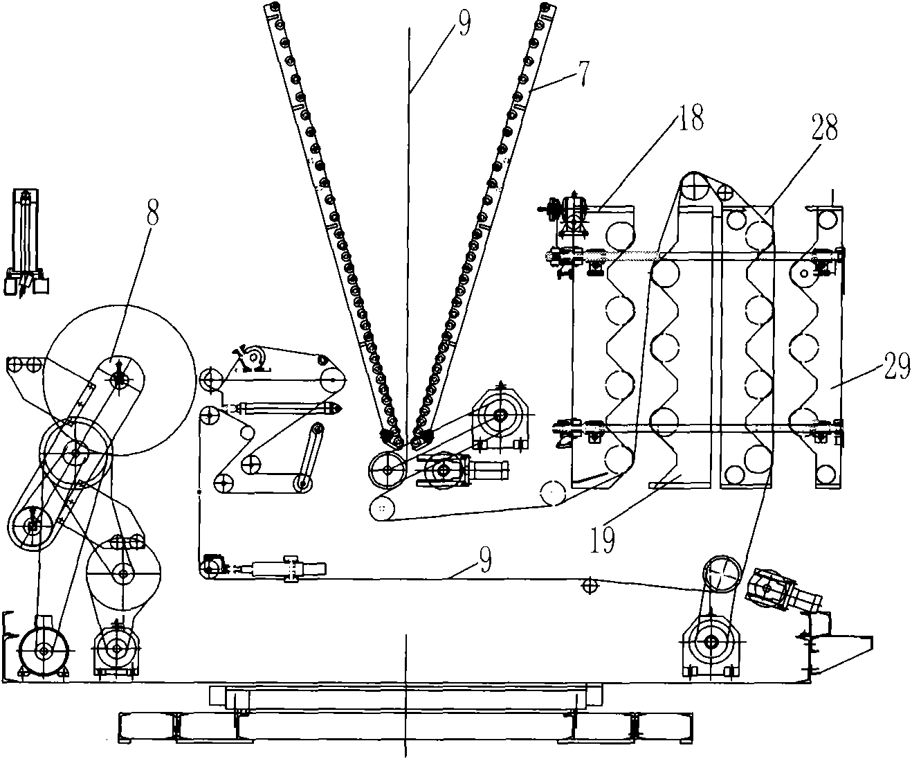 Shaping device of plastic thin film production equipment and plastic thin film shaping method