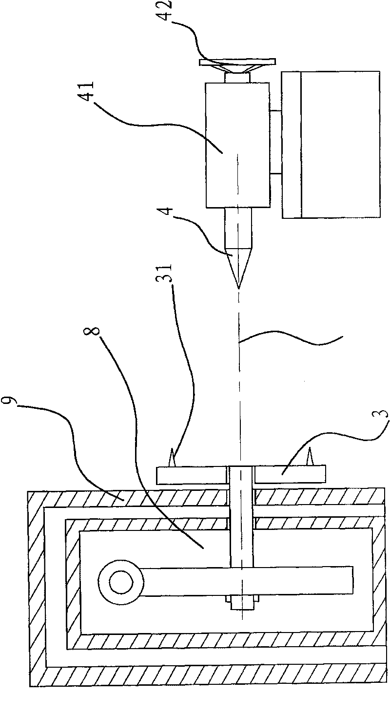 Workpiece clamping device of the numerical controlled solid carving machine