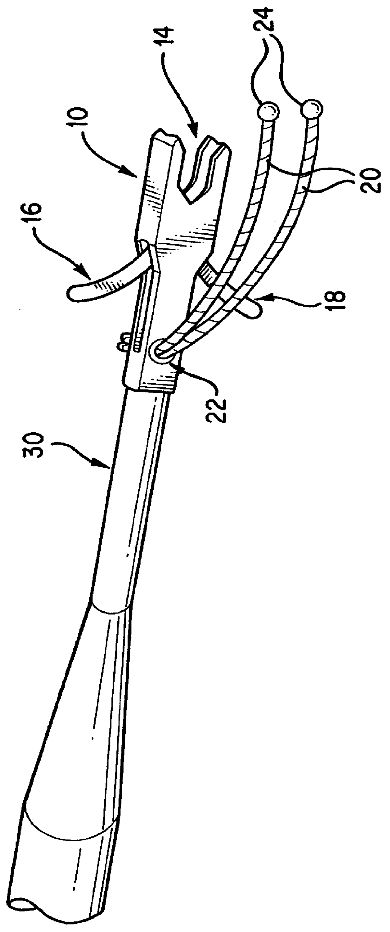 Snagging knotless suture anchor assembly