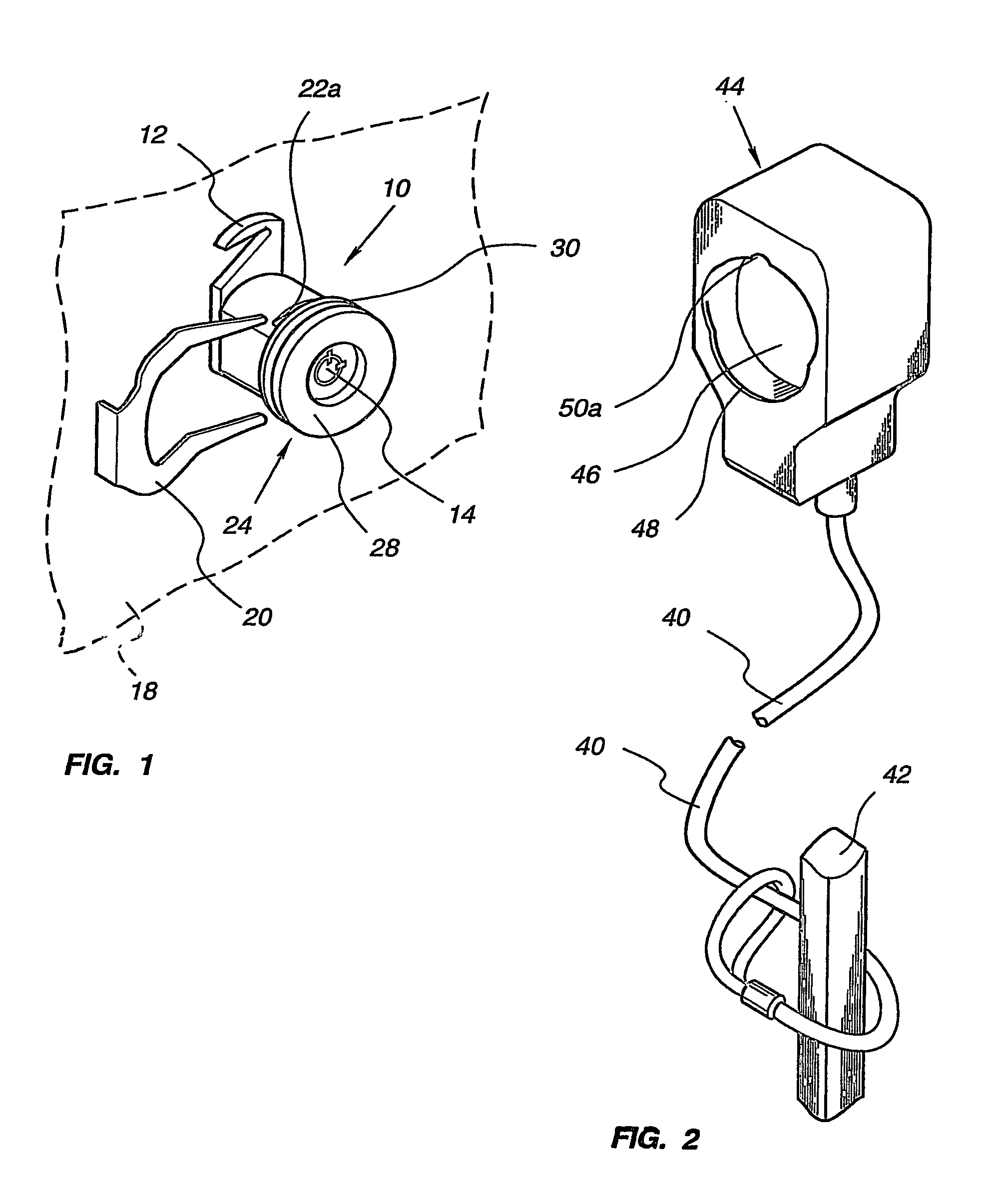 Arrangement for arresting a portable object to a stationary object by a cable