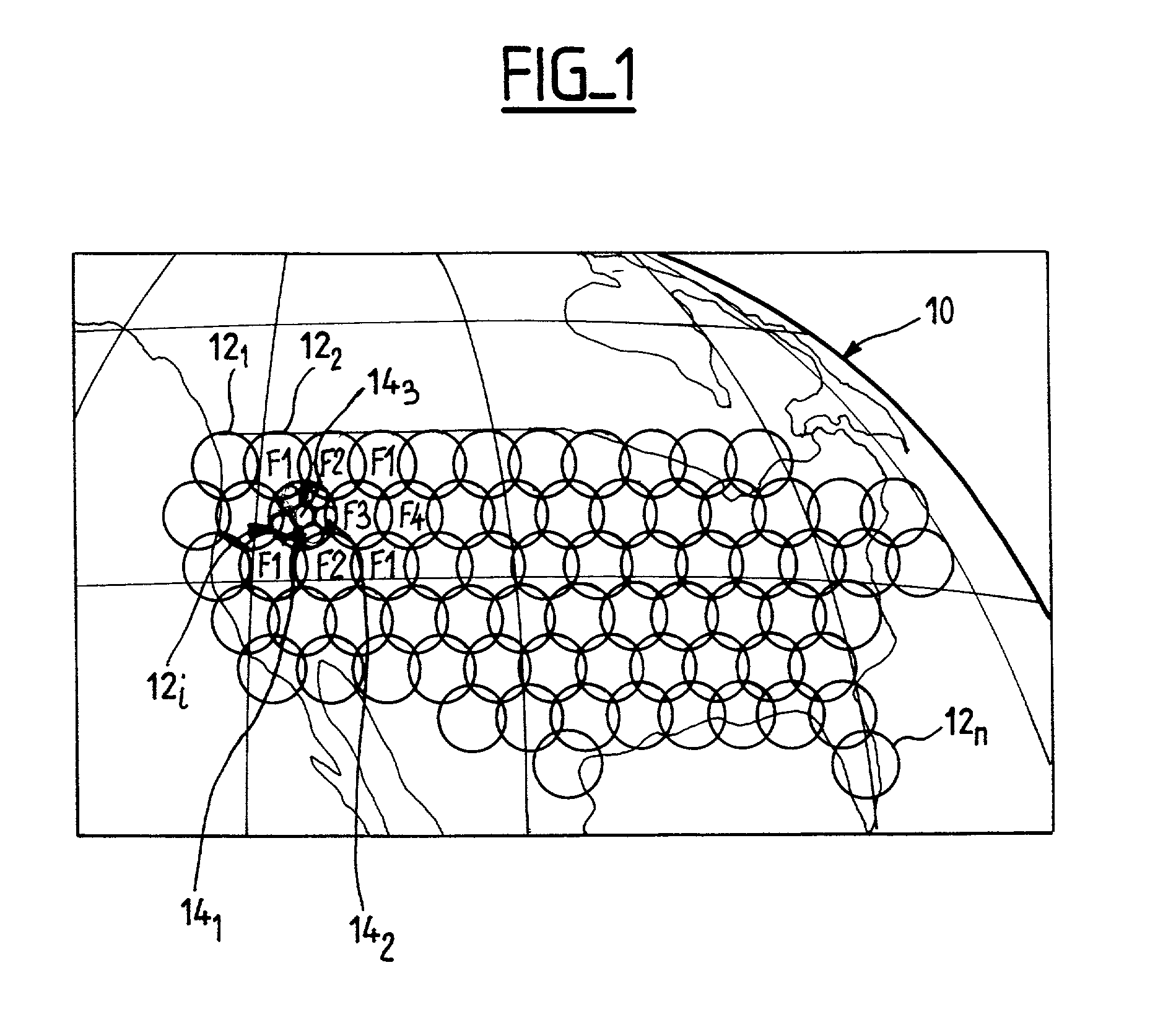 Telecommunications antenna intended to cover a large terrestrial area