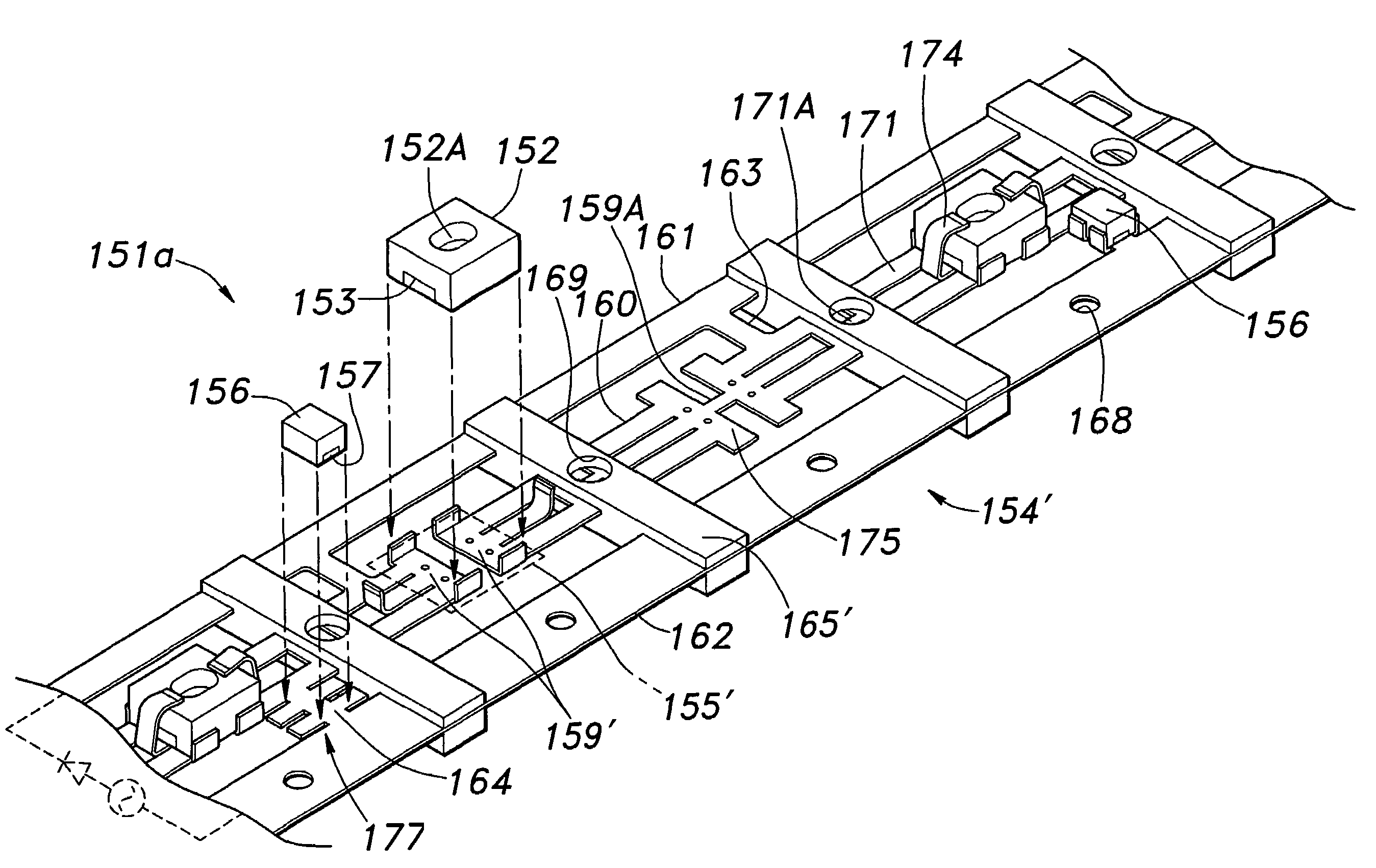 Light source coupler, illuminant device, patterned conductor, and method for manufacturing light source coupler