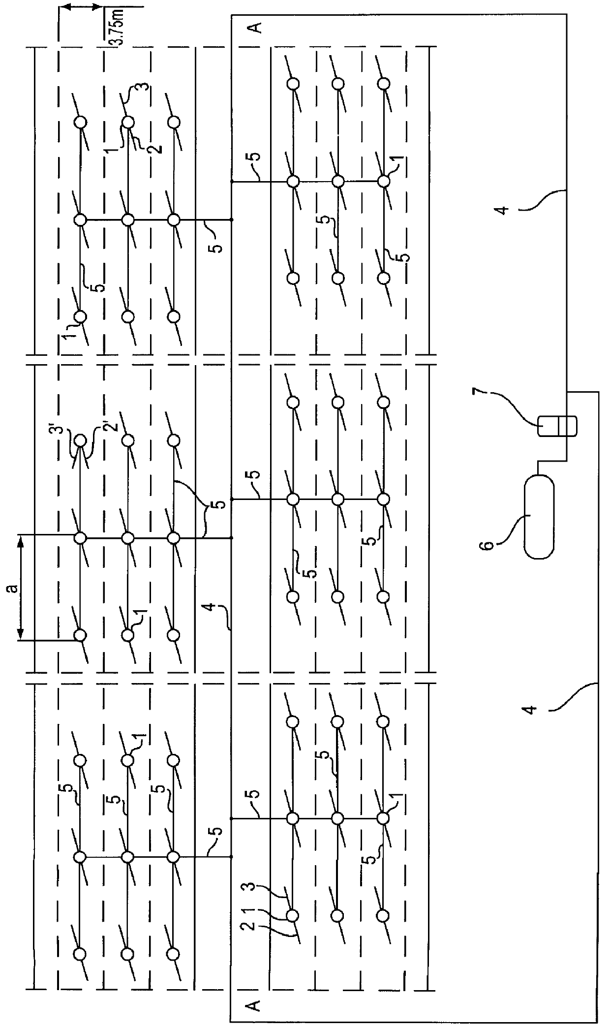 Method and a stationary arrangement for discharging a deicing liquid