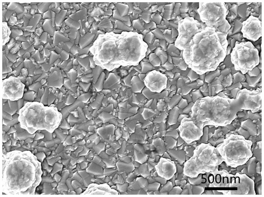 A kind of highly stable perovskite solar cell based on maleimide undecanoic acid modification and preparation method thereof