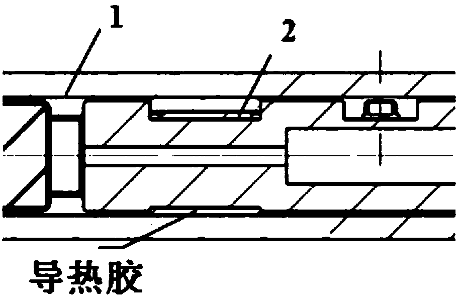 Throw-measuring type downhole thermodetector and downhole cyclic temperature measurement system