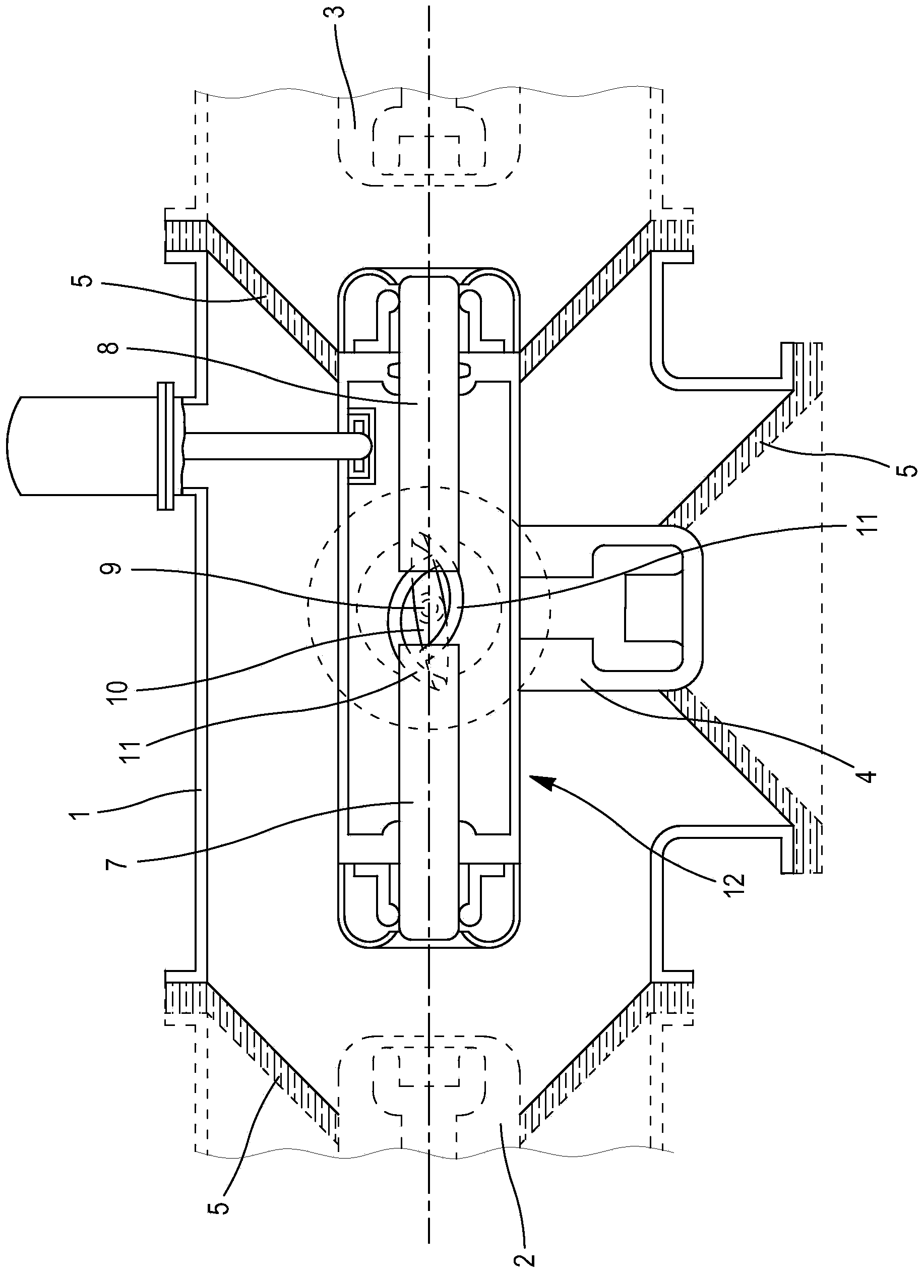 Electrical switching device at junction point between two parts of network