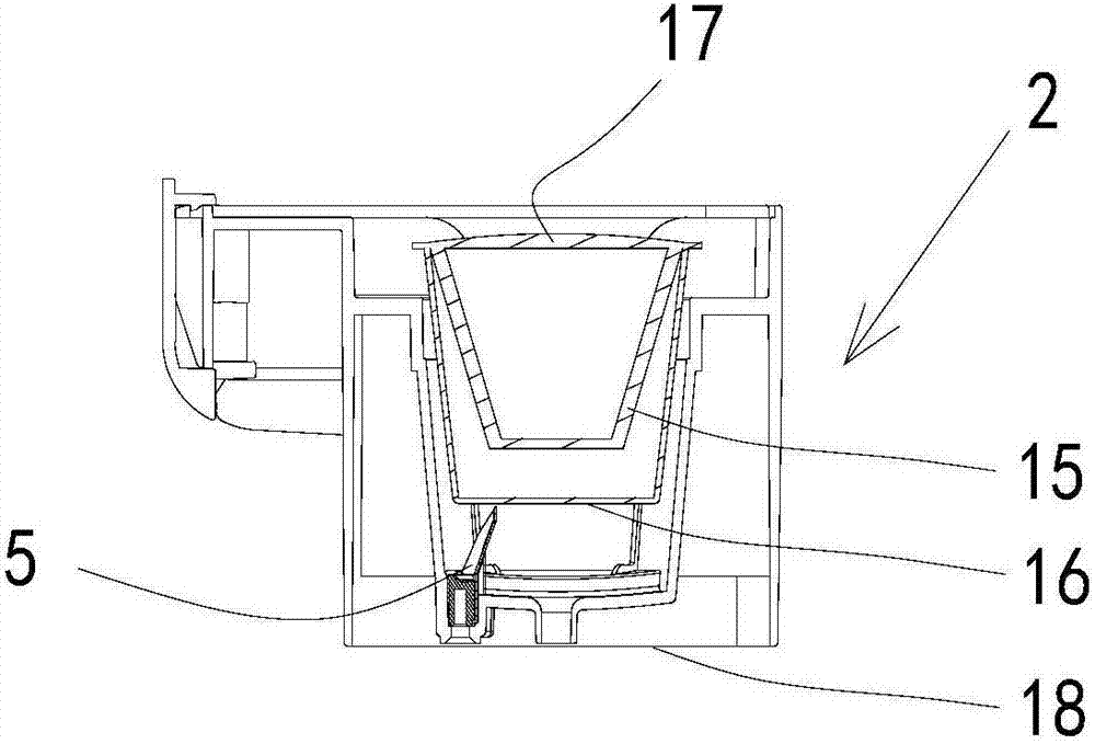 Piercing mechanism and beverage brewing device