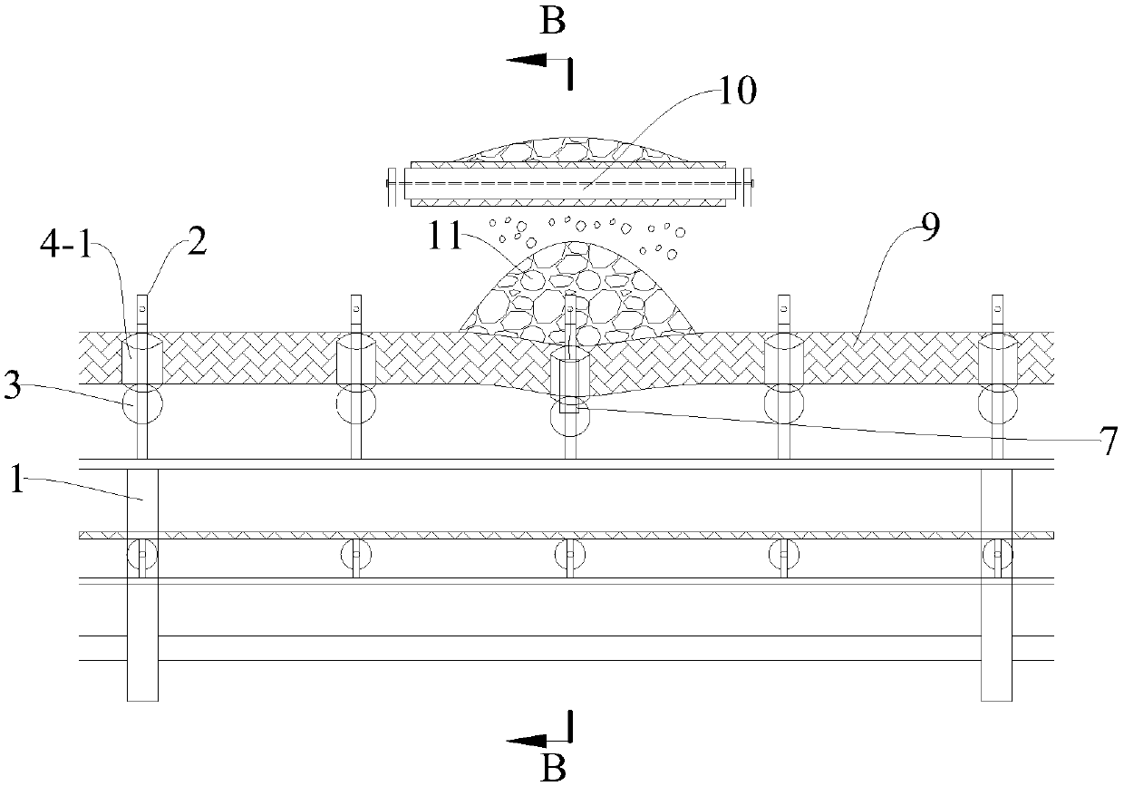 Coal piling preventing early warning protection device for belt conveyor