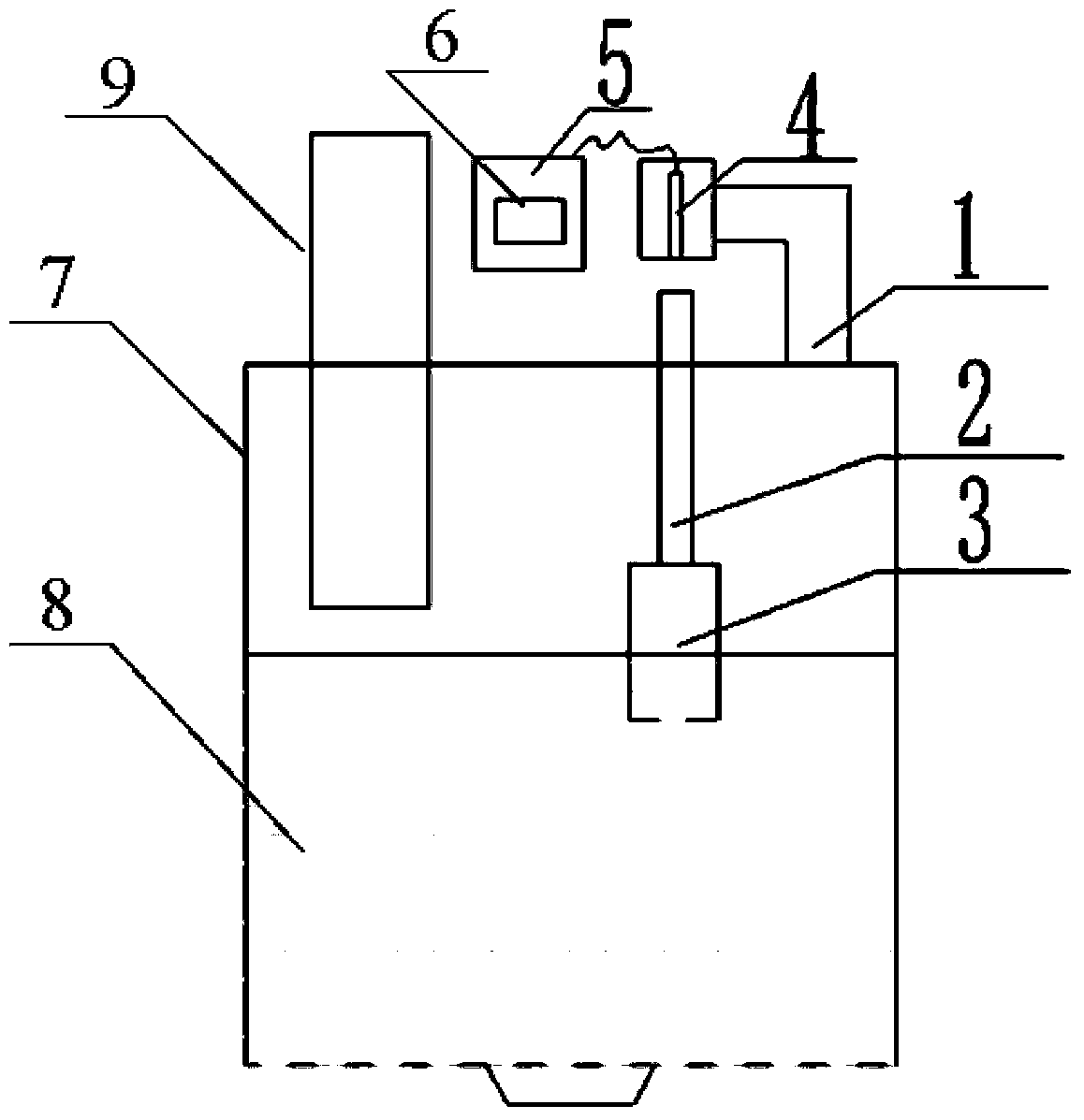 Detection device of molten steel liquid level in belt spraying packet