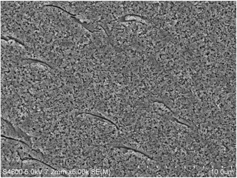 Metal catalytic texturing method for decreasing reflectance of polycrystalline silicon wafer cut with diamond wire